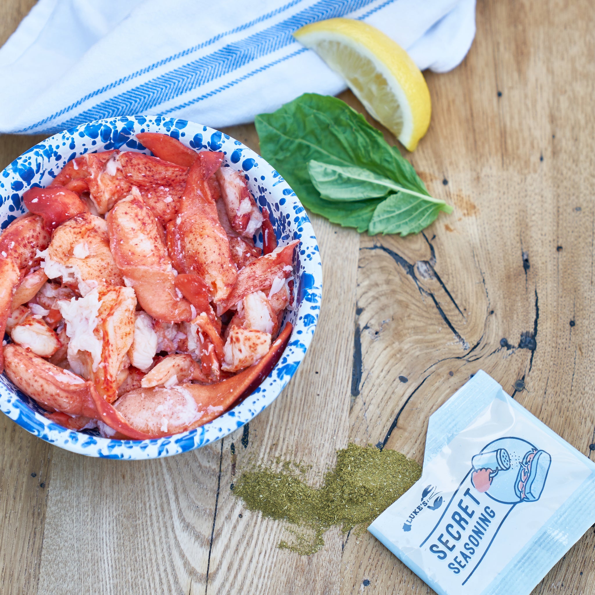 Load image into Gallery viewer, Lobster Meat with Luke's Seasoning
