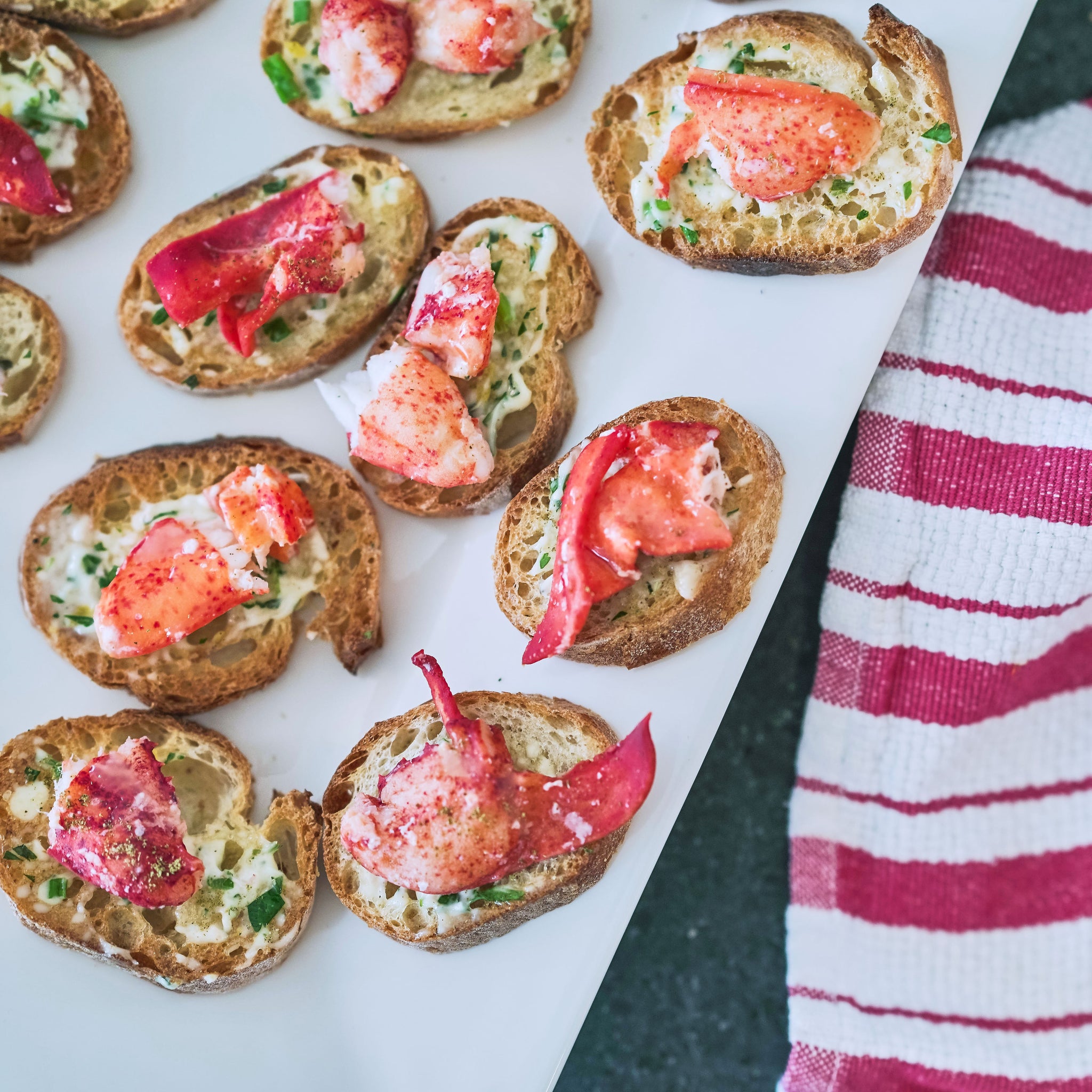 Load image into Gallery viewer, Lobster Meat with Luke's Seasoning
